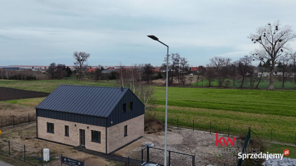 sprzedaży domu wolnostojącego Robakowo 120
