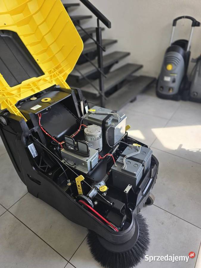 ZAMIATARKA KARCHER 7540 W Elektryczne Spalinowe wielkopolskie Zduny sprzedam