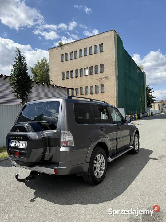 Mitsubishi Pajero 32 DiD 200 Salon 161 Brzeg