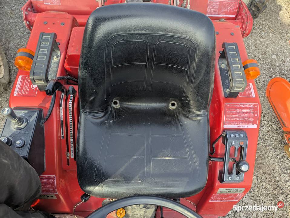 Yanmar F16D mocny i kompaktowy traktor 44 małopolskie
