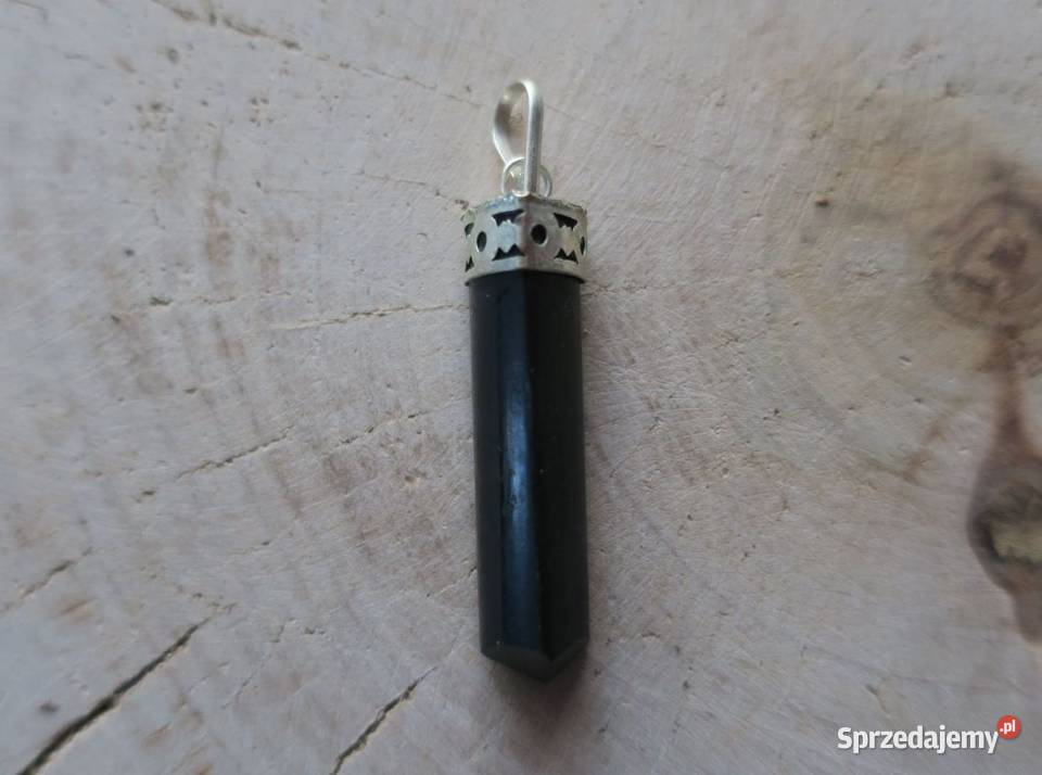 Wisiorek czarny turmalin zawieszka Brwinów sprzedam