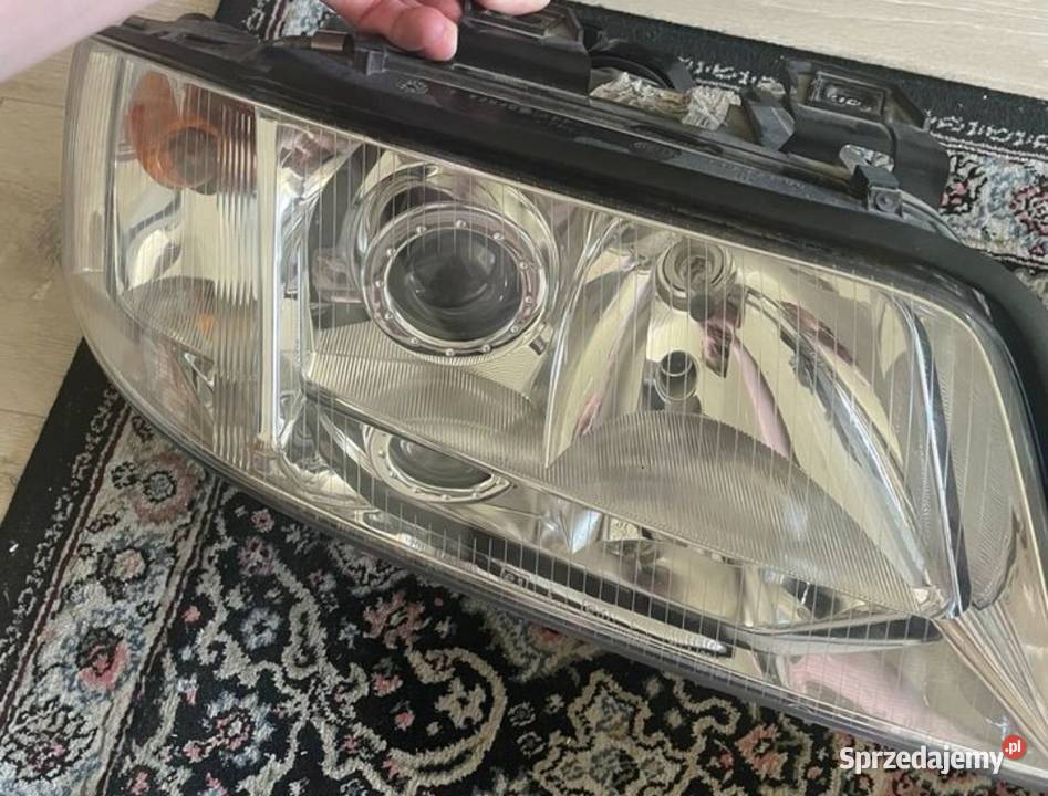 A6 B5 4b lampy prawa i lewa xenon made in osobowe Braciejowa sprzedam