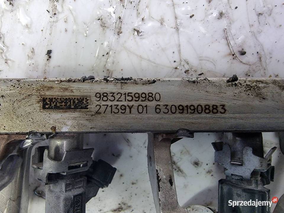 LISTWA WTRYSKOWA OPEL CORSA F 9832159980 osobowe Lipno