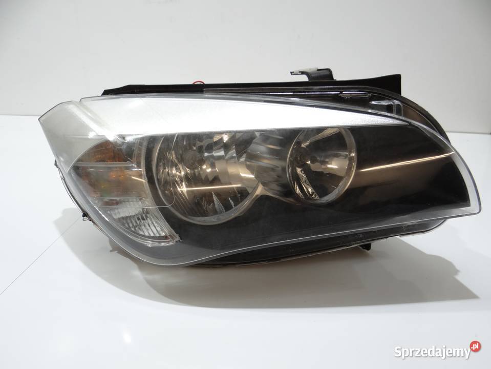 LAMPA PRAWA PRZEDNIA PRZÓD BMW X1 E84 OE 7290236 Strzyżewice