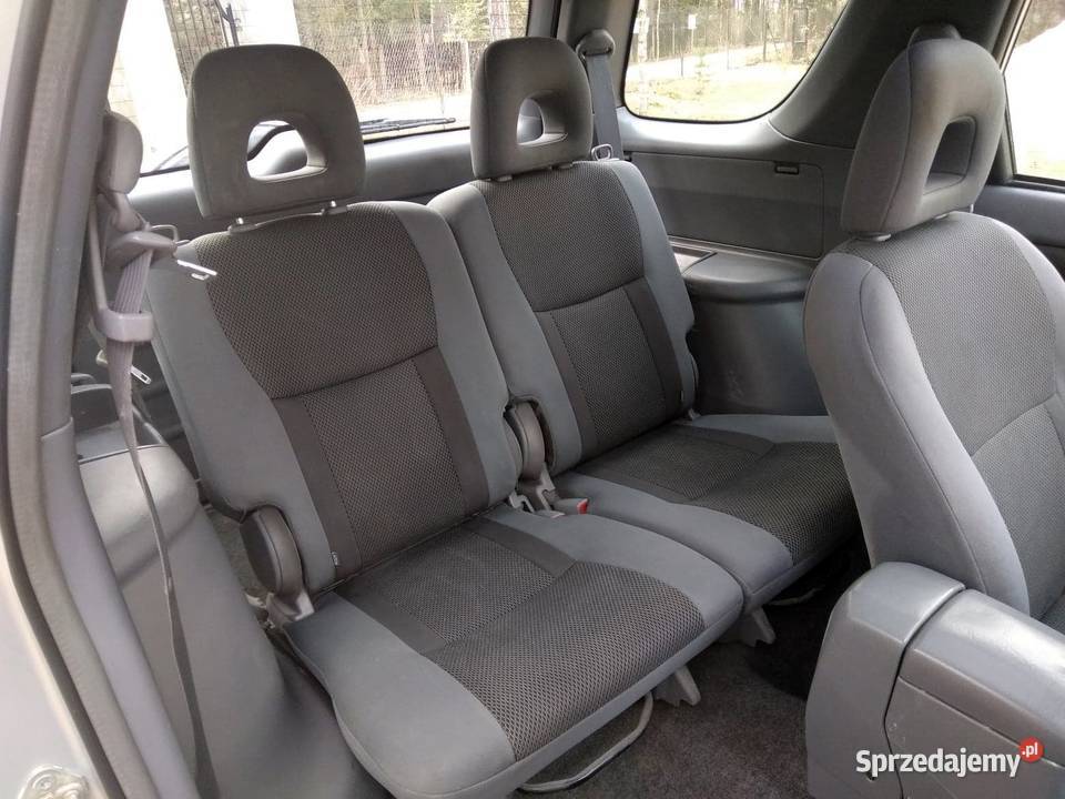 Toyota RAV4 3D 4x4 hak szyberdach Starowola