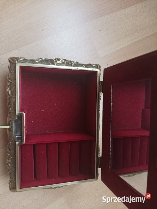 Szkatułka na biżuterię Bieruń