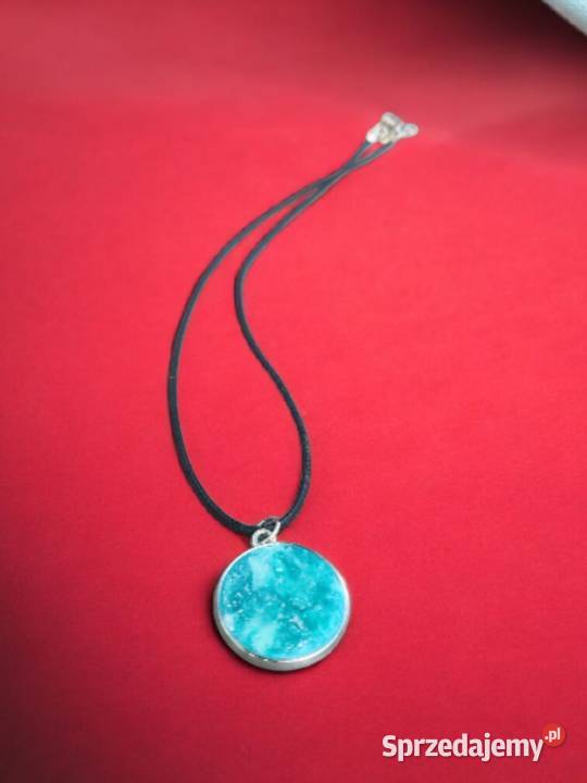 Turkusowy Ręcznie Robiony Wisiorek z Żywicy