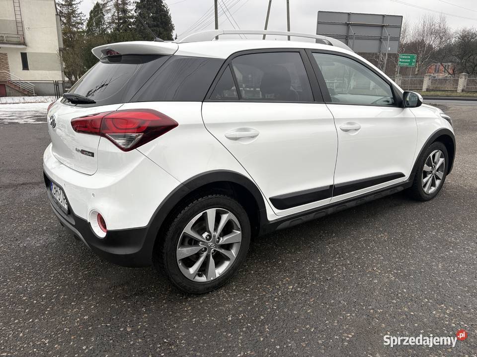 Salon BezwypKlima I właścicel Ledy Tempomat kupiony w polskim salonie Libiąż