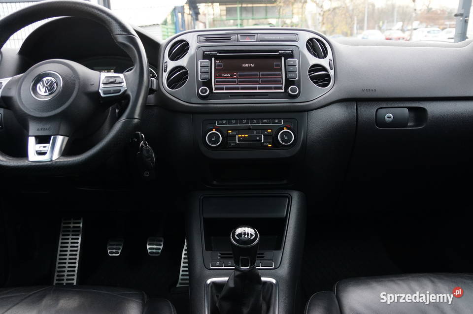 Volkswagen Tiguan 20 TDI CR 140 4x4 RLine Lift przyciemniane szyby Samochody osobowe Nowy Sącz sprzedam
