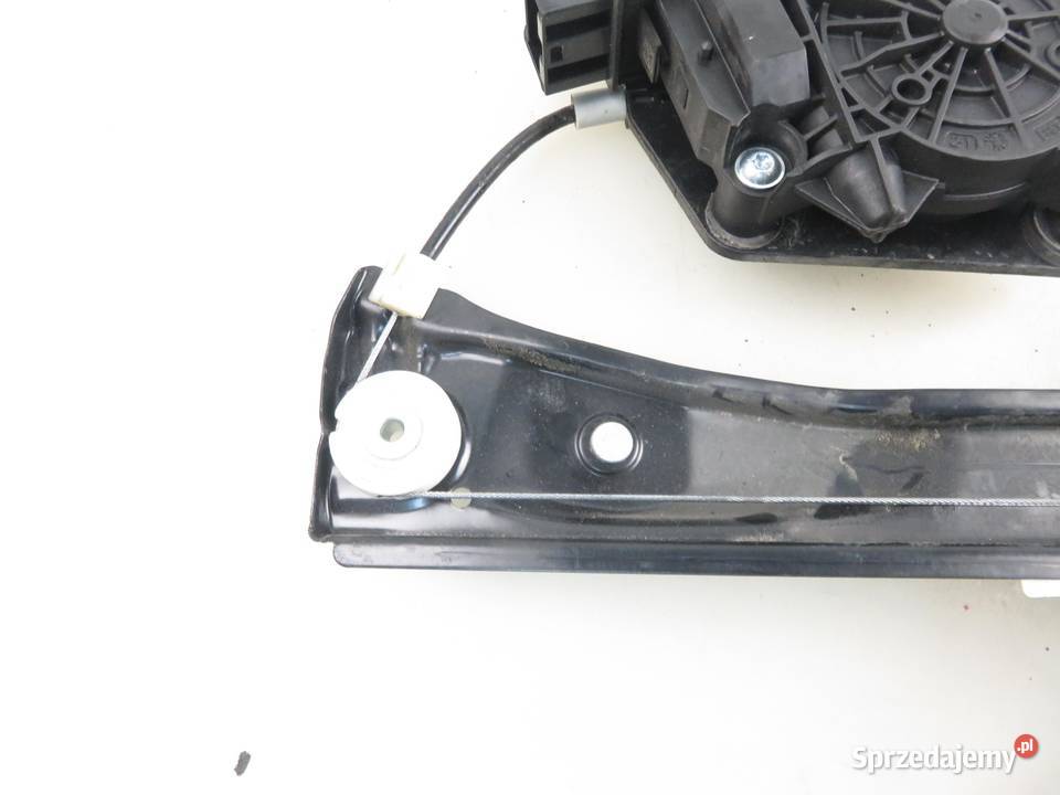 PODNOŚNIK SZYBY PRAWY TYLNY VW JETTA IV osobowe małopolskie sprzedam