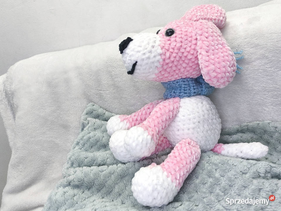 Piesek na szydełku Parzniew