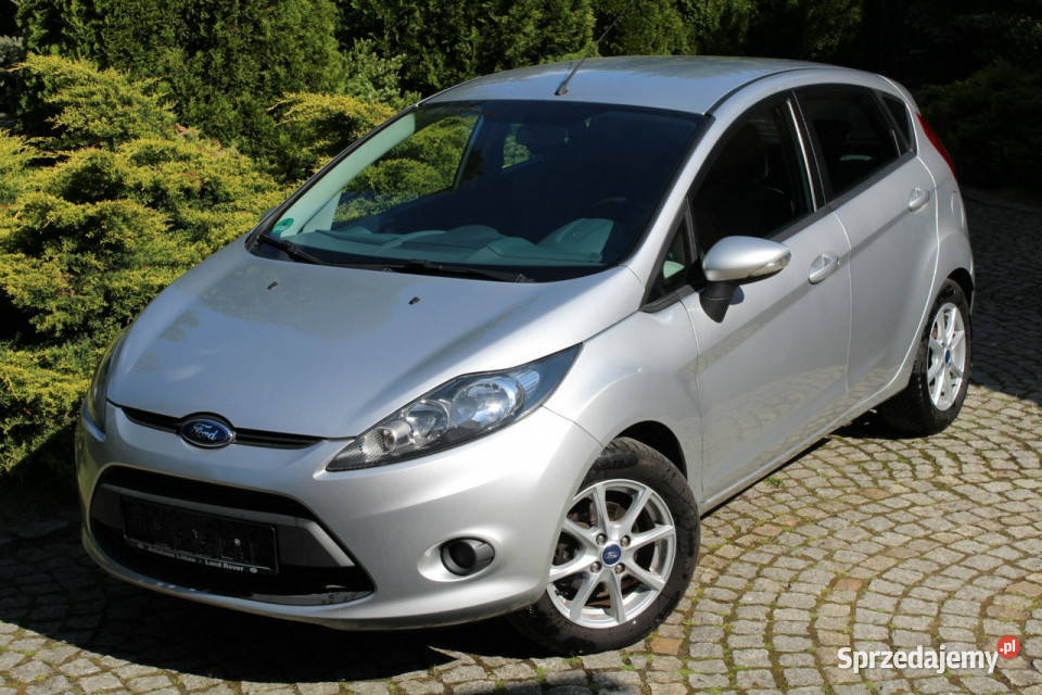 Ford Fiesta Benzyna 5 drzwi Zadbany egzemplarz wielofunkcyjna kierownica Lubań
