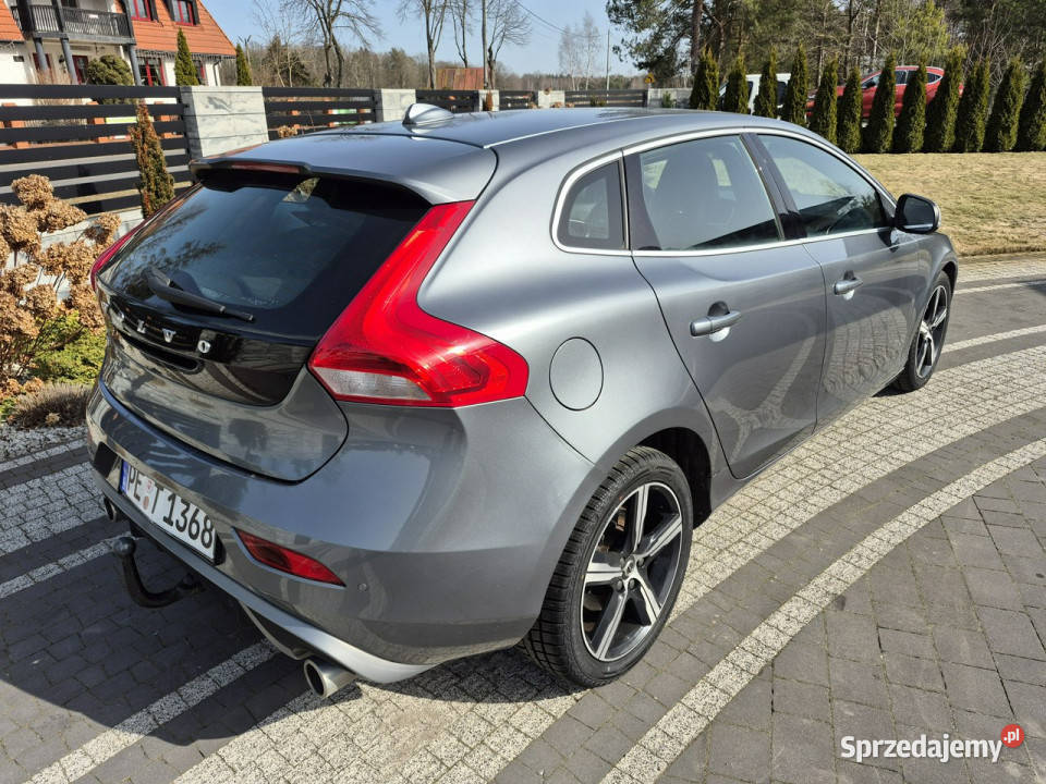 Volvo V40 20D2 RDESIGN navi full led chromy Nowe 120KM Drelów