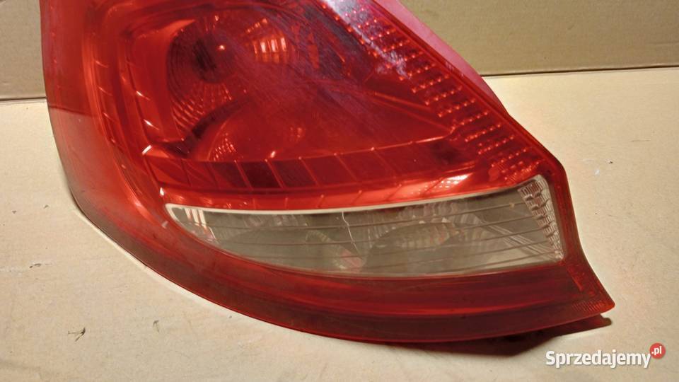FORD FIESTA MK7 LAMPA TYŁ LEWA 5D Zbierkowo