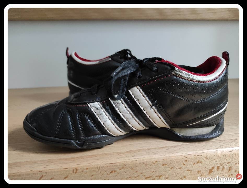 ADIDAS buty sportowe halówki do piłki nożnej 33 Płock