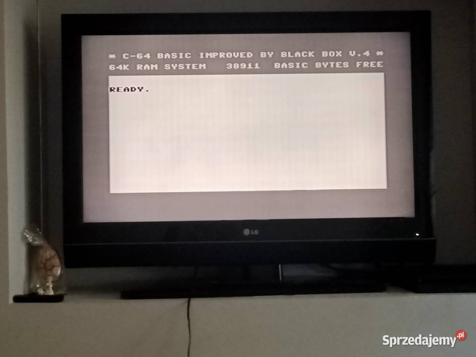 Commodore 64 2 sztuki komplet na wypasie dziś i Dąbrowa Górnicza