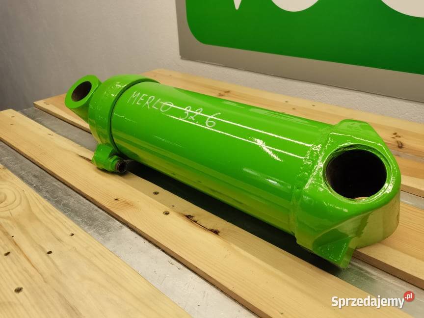 Siłownik pomocniczy Merlo P 266 Wilkowo sprzedam