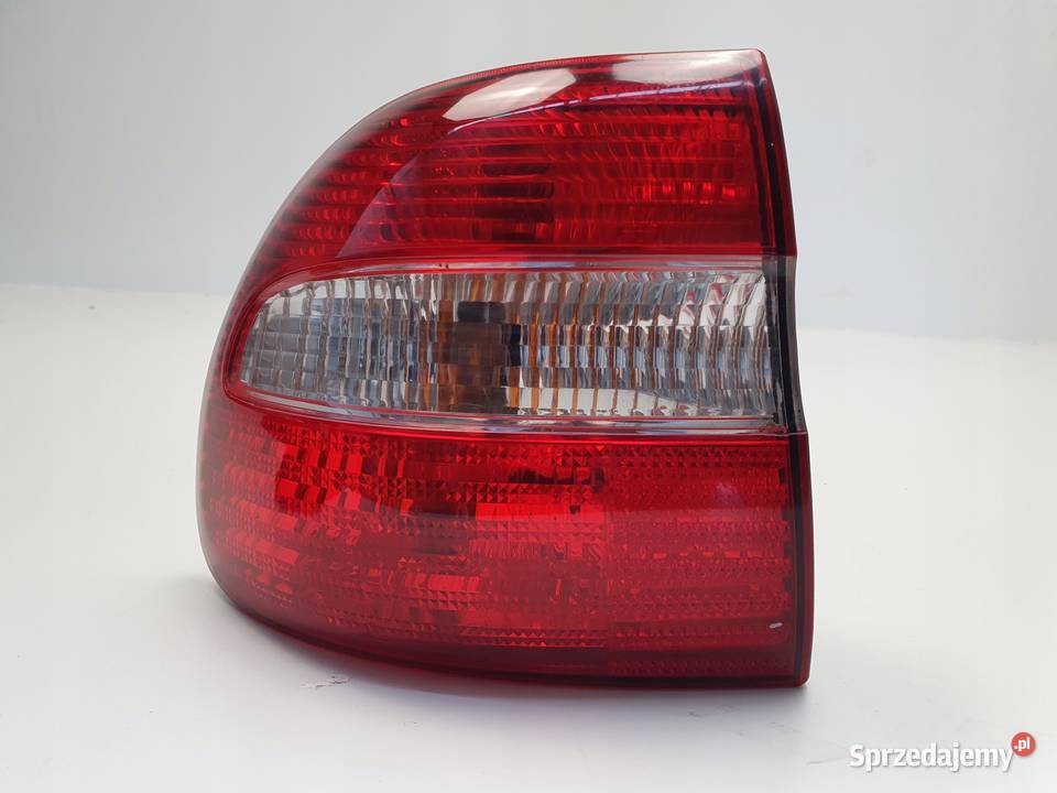 Volvo V40 I lift 9904r TYLNA LAMPA LEWA lewy tył osobowe sprzedam