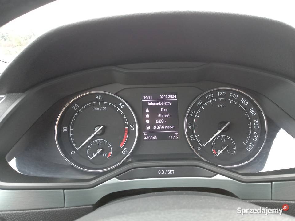 Skoda SuperB asystent pasa ruchu Górno
