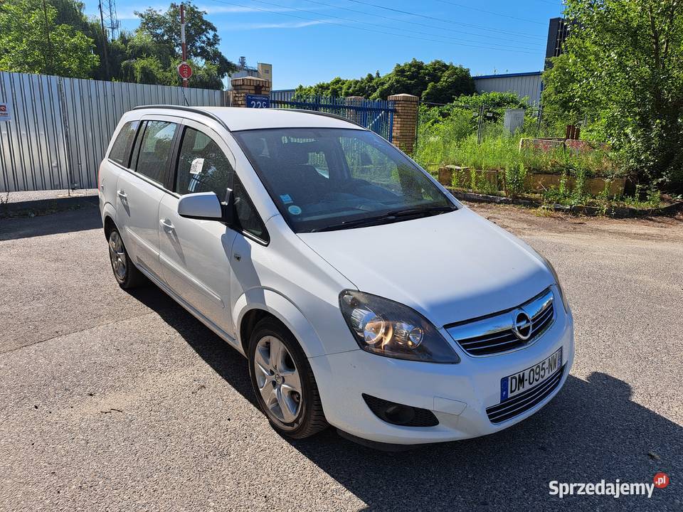 Opel zafira b 17 cdti 7osób