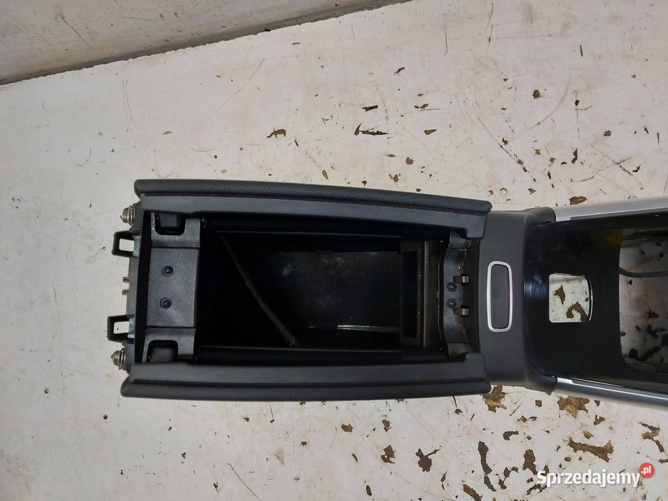 Mercedes EQA 250 W243 PODŁOKIETNIK TUNEL sprzedam