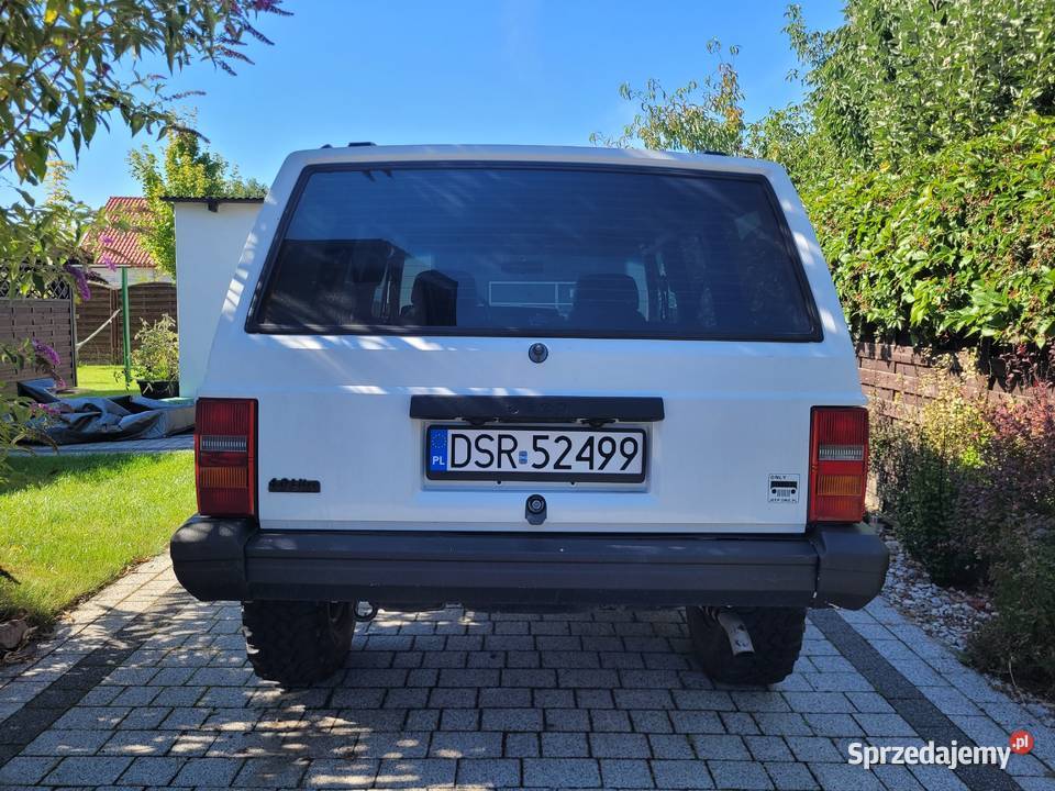 Jeep Cherokee II 40 XJ nieuszkodzony Środa Śląska