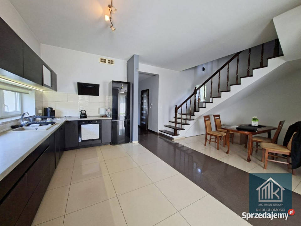 Sprzedaż domu wolnostojącego Niepołomice 212m2 sprzedam