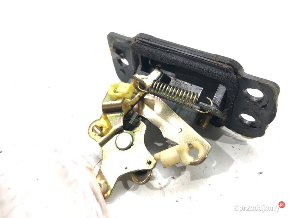 ZAMEK KLAPY TYŁ HYUNDAI TRAJET Van minibus 9908