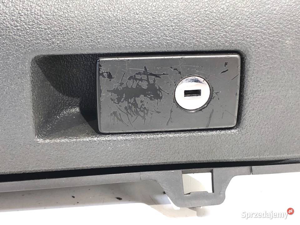 SCHOWEK PASAŻERA VW TOURAN Hatchback 0310