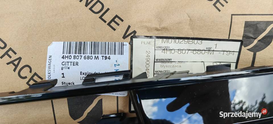 4H0807680M T94 Audi A8 kratka prawa czerń Zderzaki