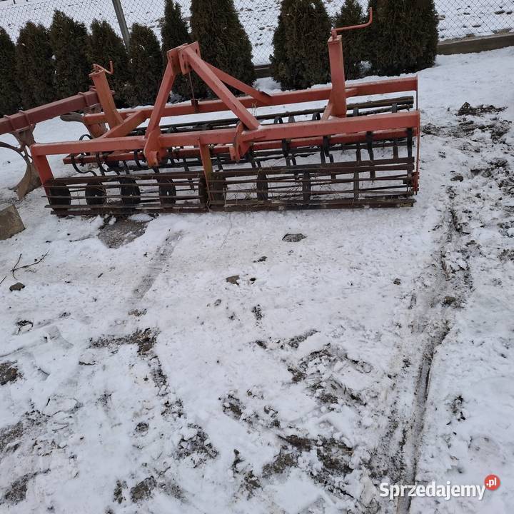 Agregat uprawowy 3m z wałem z przodu i ciężkim nieuszkodzony Wieluń