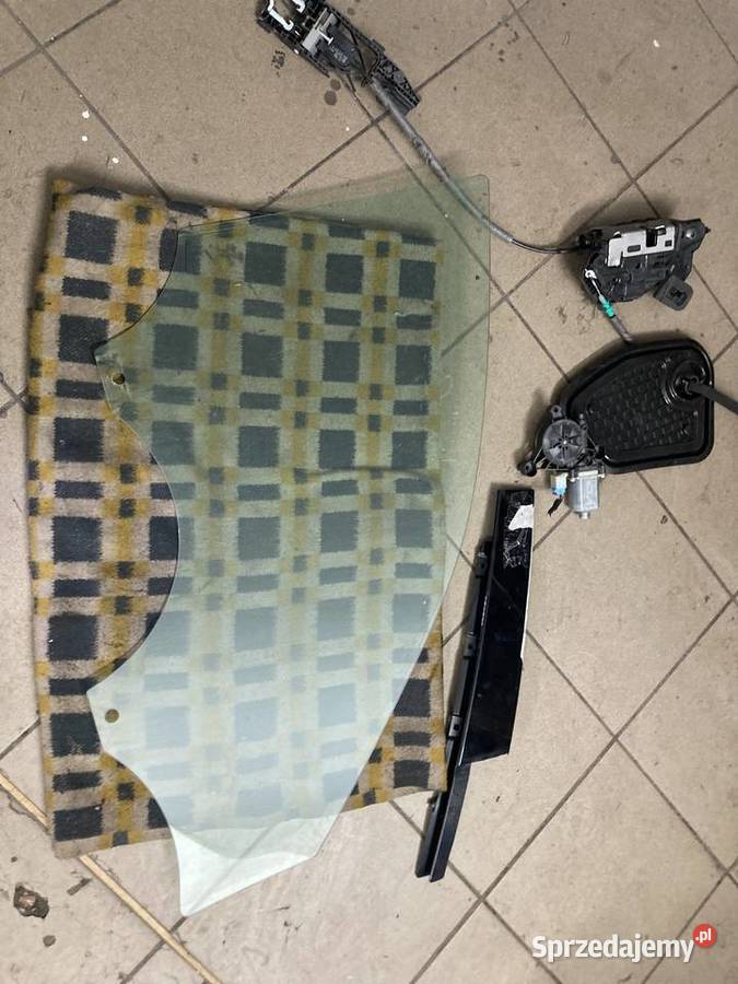 Szyba Boczne Drzwi Lewe Przednie do Audi q3 83a śląskie Chorzów sprzedam