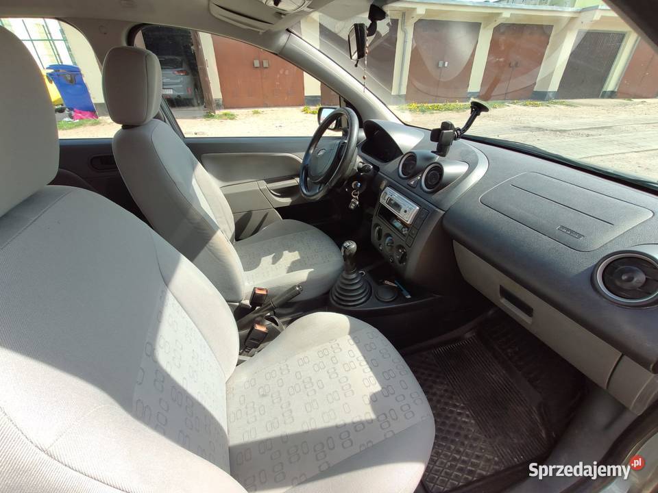 Ford fiesta Mk6 benzyna 13 Bytów sprzedam
