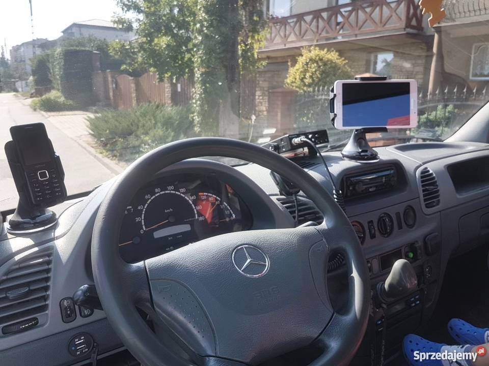 Autolaweta laweta wynajem pomoc drogowa 247 kat Starachowice