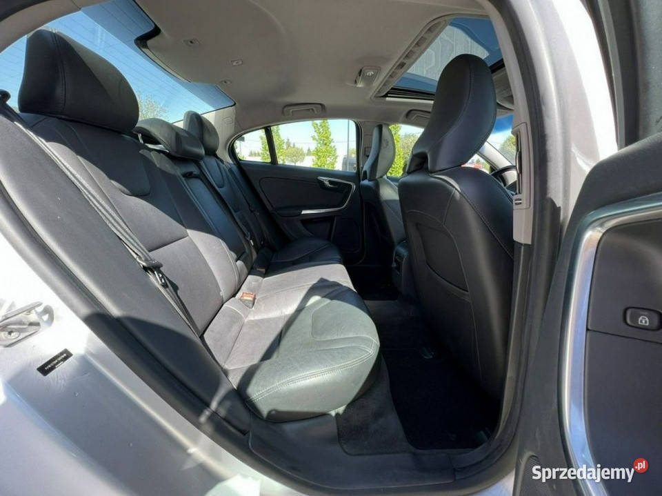 Volvo S60 25T T5 AWD KeyLess Go Skóra Alu 4x4 II 185685km Sokołów Podlaski