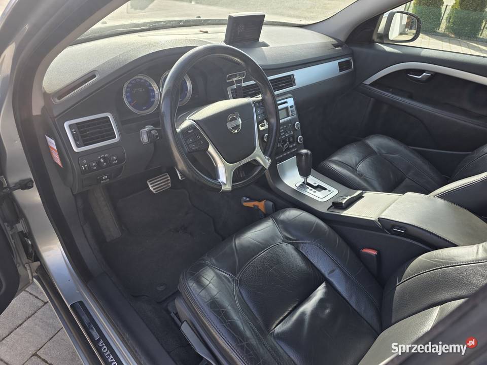 Volvo V70 Rdesign 20T AutomatZamiana światła LED Skwierzyna