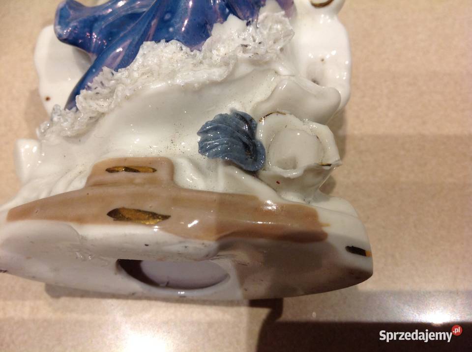 Figurka Porcelanowa STARA sygnowana