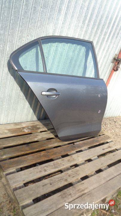 DRZWI PRAWE TYŁ VW JETTA VI 5C LD7X 1018 Rakoniewice sprzedam