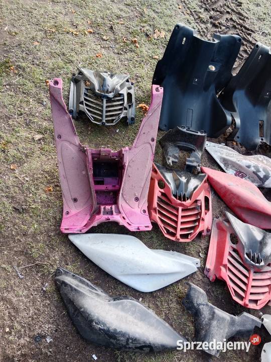 Plastiki yamaha aerox Morawianki sprzedam
