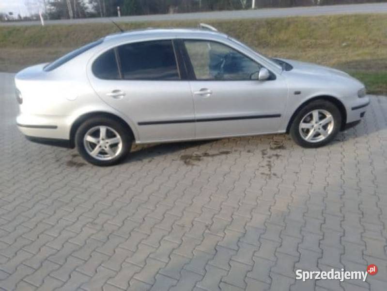 Seat toledo 2 światła LED Szydłowiec