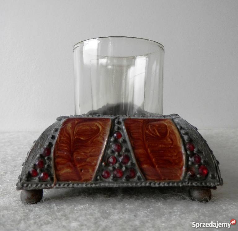 Unikatowy antyczny zestaw kieliszków w zdobionej Porcelana i szkło zachodniopomorskie Szczecinek