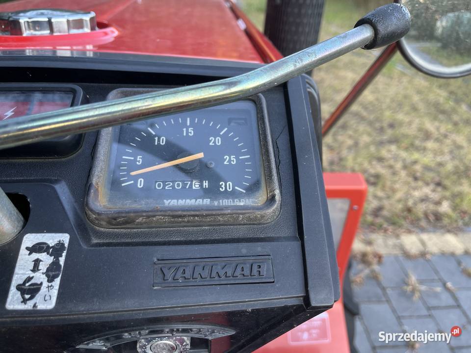 Traktor Yanmar 14D z nową kosiarką rotacyjną Skrzynia biegów Manualna Rytwiany sprzedam