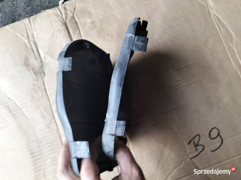 Pokrywa lampy tylnej Audi 80 893945285A osobowe Pozostałe Kamień-Kolonia