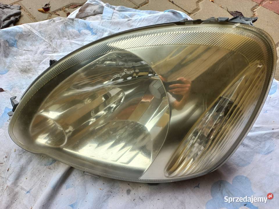 Toyota Yaris 1I Reflektor Lampa Przód Lewa Białystok