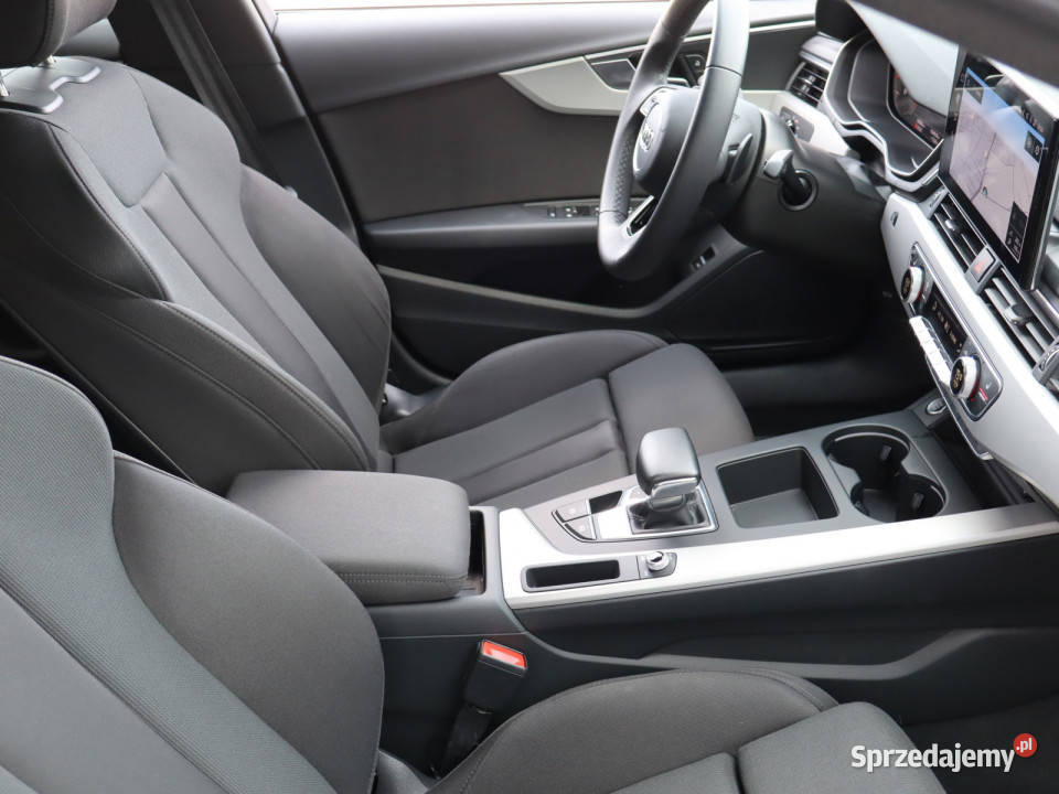 Audi A4 35 TFSI światła do jazdy dziennej Katowice