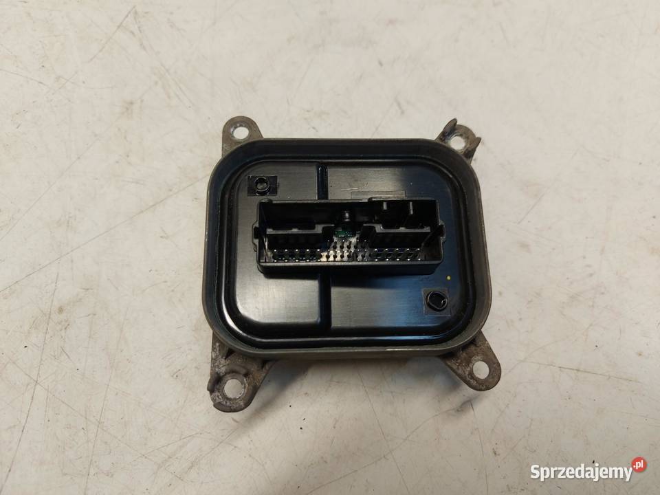 TESLA MODEL Y 2023r Przetwornica moduł LED przód Komputery