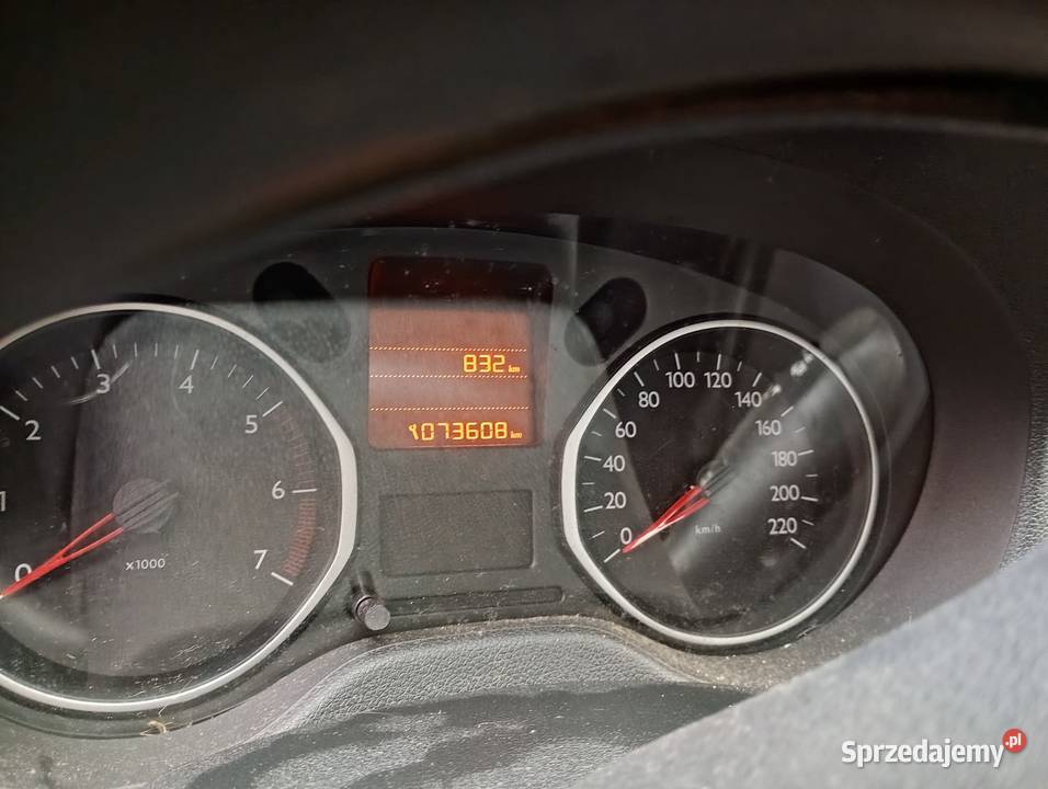 CElysee Przetarty bok mały przebieg Czeladź