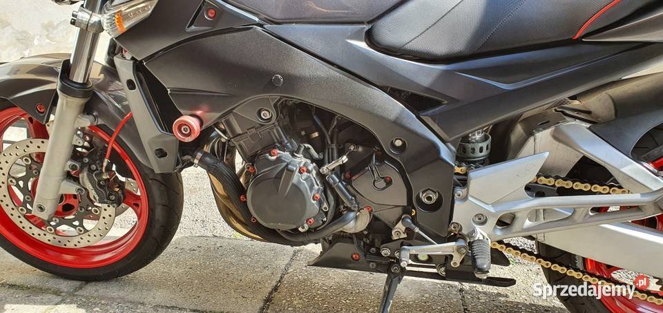 Suzuki gsr 600 Yoshimura Biała