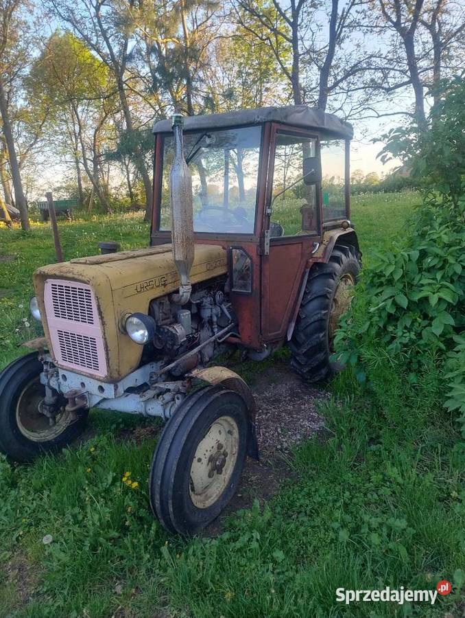 Ciągnik rolniczy URSUS C330
