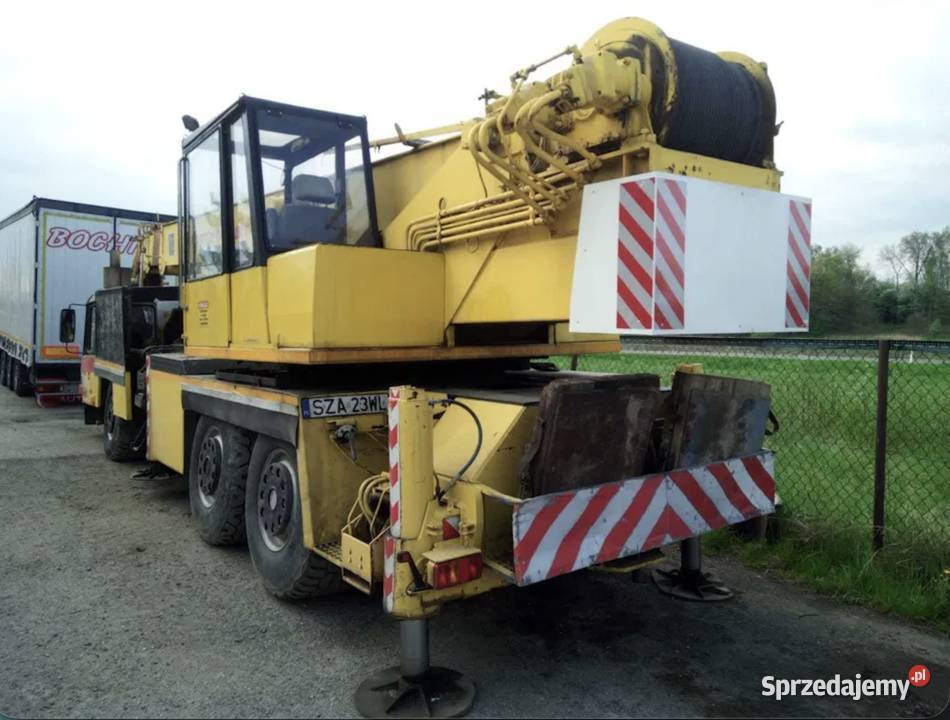 Dźwig samojezdny TATRA AD28 Pozostałe małopolskie Łazy